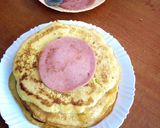 A picture of step 2 of Beefbrawn pancake roll #authormarathon #meatrecipe.