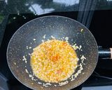 Hình bước làm 5 của món Bún gạo lứt xào sốt cà chua