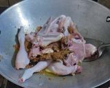 Foto langkah ke 2 dari resep Easy Indian Chicken Curry Ketogenic.