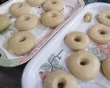 A picture of step 3 of Donuts.