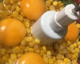 Foto del paso 2 de la receta: BUDÍN DE CHOCLOS🌽🌽🧅🥚🌽🌽