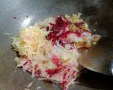 A picture of step 3 of Stuffed Shimla Mirch.