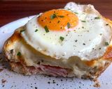 A picture of step 9 of Croque Madame Sandwich.