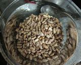 A picture of step 1 of Dhaba Style Rajma Masala.