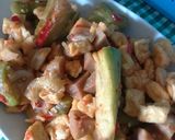 Foto langkah ke 4 dari resep Tumis terong tahu pedas.