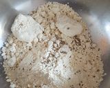 A picture of step 1 of Bread pakoda.