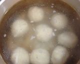 A picture of step 9 of Kartoffelklöße: German Potato Dumplings (using raw potatoes).