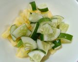 Foto langkah ke 2 dari resep Salad Nanas, Tomat, Timun.