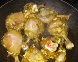 Foto del paso 2 de la receta: Piernas de pollo indues abrazadas con panceta ahumada