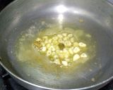 A picture of step 2 of Savoury Shahi Grapes.
