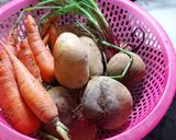 Hình bước làm 3 của món Sườn hầm củ quả