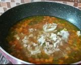 A picture of step 9 of Chicken Hot and Sour Soup.