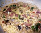 Φωτογραφία βήματος 3 της συνταγής Αυγά scramble με λαχανικά και τυριά
