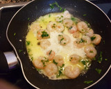 Foto del paso 4 de la receta: Hojaldres de boletus, gambas y huevo