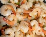 A picture of step 4 of Shrimp scampi.