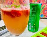 A picture of step 7 of Strawberry infused lemonade.
