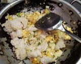 Foto langkah ke 3 dari resep Nasi Liwet Goreng Mentega.