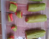 Foto langkah ke 4 dari resep Watermelon Cookies.