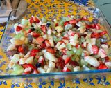 Une image de l'étape 12 de Salade d’ananas aux fraises, raisin et myrtilles.
