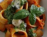 Foto del paso 6 de la receta: Calamarata a la boloñesa con pesto y Cabrales