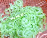 Hình bước làm 1 của món Canh tôm và mộc nấu khổ qua