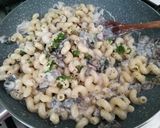 A picture of step 5 of Creamy Ricotta and Mushroom Pasta.