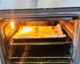 Foto langkah ke 5 dari resep Sausage Roll (Resep No.113).