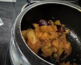 A picture of step 1 of Chatpata kaddu.