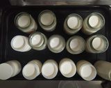 Hình bước làm 3 của món Sữa chua úp ngược