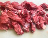 A picture of step 1 of Red Bean and Beef soup.
