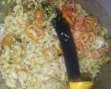 A picture of step 2 of Macaroni jollof.