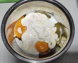 Foto del paso 3 de la receta: Quiche de salmón, cebolla y champiñón