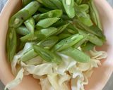 Foto langkah ke 5 dari resep Easy Cooking: Simple Chicken Soup.