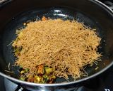 A picture of step 5 of Vegetable vermicelli upma.