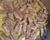 A picture of step 4 of Lomo Saltado.