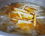 Hình bước làm 2 của món Bánh canh bột xắt phiên bản vét tủ lạnh