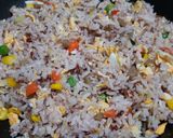 Foto langkah ke 3 dari resep Nasi Goreng Merah Putih.