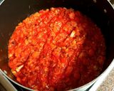 A picture of step 3 of Fish soup with beans and canned tuna.