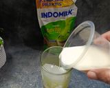 Foto langkah ke 3 dari resep Jelly Ball Matcha Latte.