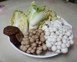 菇菇雞湯的食譜步驟1照片
