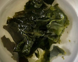 Foto del paso 1 de la receta: Poke de tofu caramelizado