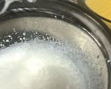A picture of step 4 of Creamy jelly custard.