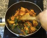 รูปขั้นตอนการทำที่ 5 ของ อกไก่ผัดน้ำพริกเผา อร่อยไม่แพ้ผัดกะเพรา แต่เราไม่ค่อยได้นึกถึง