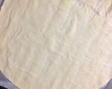 Foto del paso 1 de la receta: Calzone relleno de atún, anchoas y mozzarella