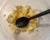 A picture of step 2 of Potato Croquettes with Cream Cheese.