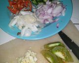 Foto langkah ke 2 dari resep Tumis Cumi Asin Jagung.