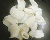 Hình bước làm 4 của món Mực Xào Sả Ớt