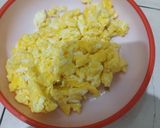 Foto langkah ke 2 dari resep Slurpy tomato egg.