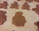 Foto del paso 5 de la receta: Galletitas navideñas de jengibre y canela 🎄