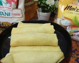 Foto langkah ke 6 dari resep Egg chicken roll.